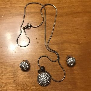 Sparkly rhinestone necklace and earrings set